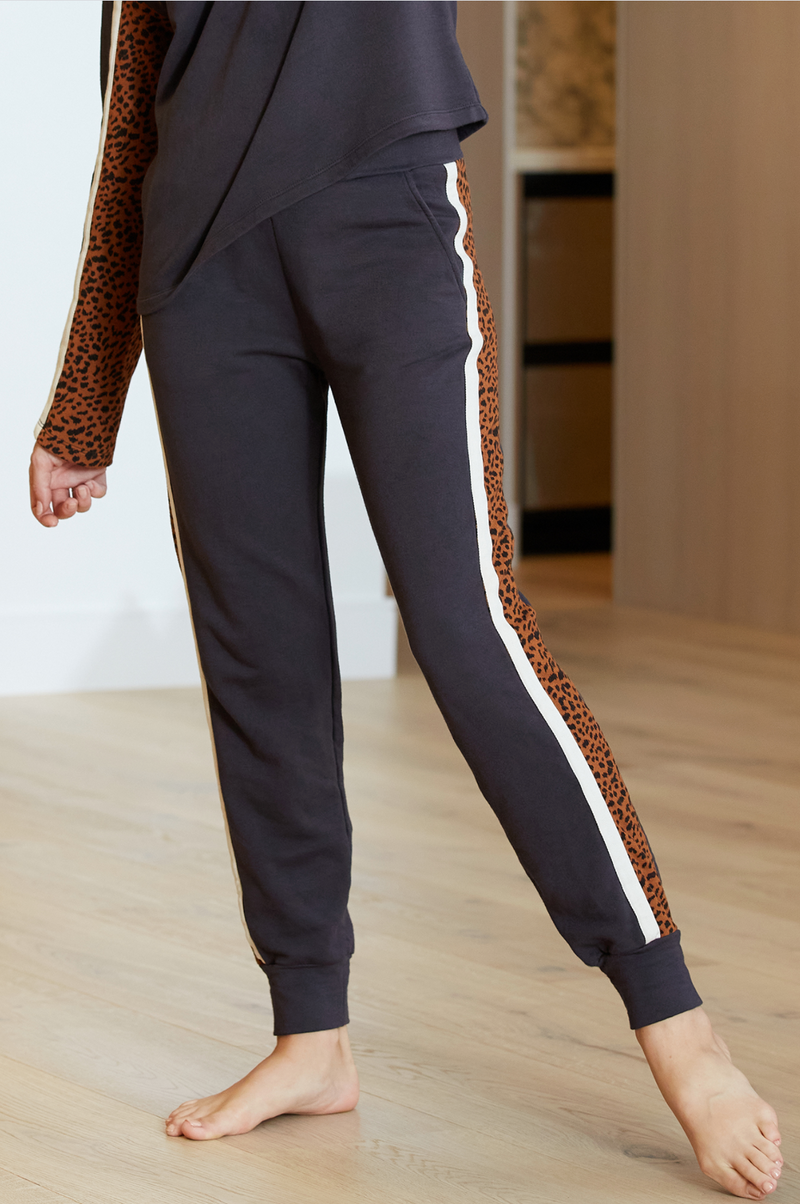 Monrow Paneled Mini Leopard Sweatpant 4sisters1closet 4Sisters1Closet