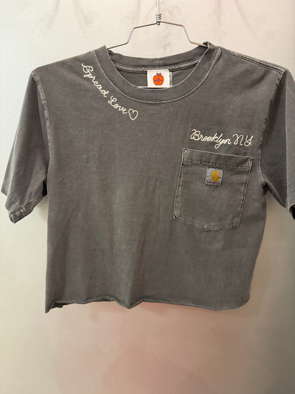 The New York Tee Brooklyn Spread Love | 4sisters1closet