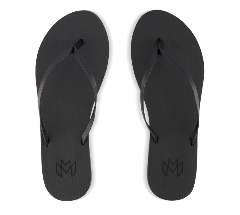 Malvados Lux Minimalist Flip Flop in Noir | 4sisters1closet