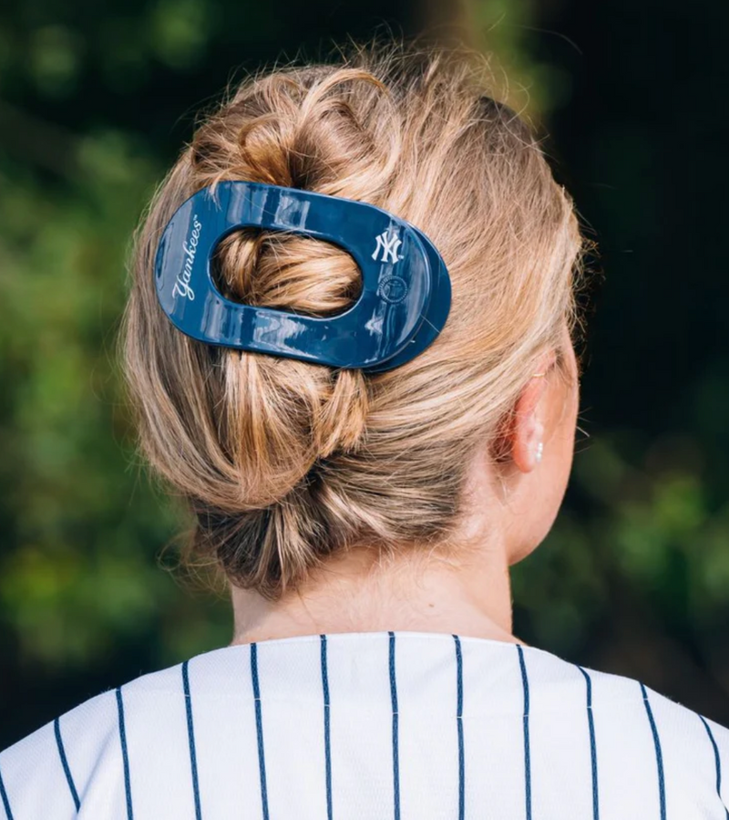 Teleties New York Yankees Large Flat Round Hair Clip in Blue