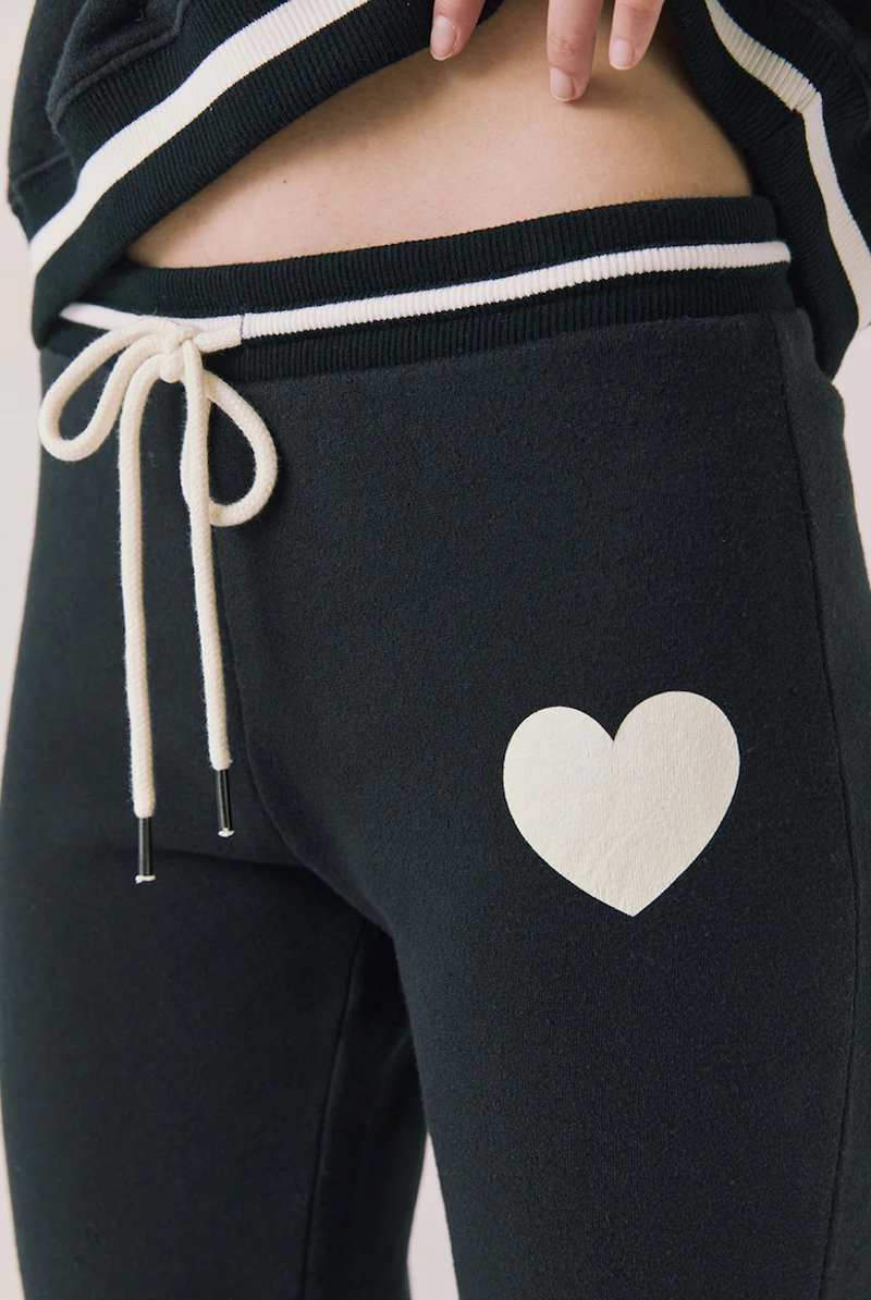 Chaser True Heart Black Joggers | 4sisters1closet