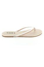 Leather flip flops in sizes 6,7,8,9